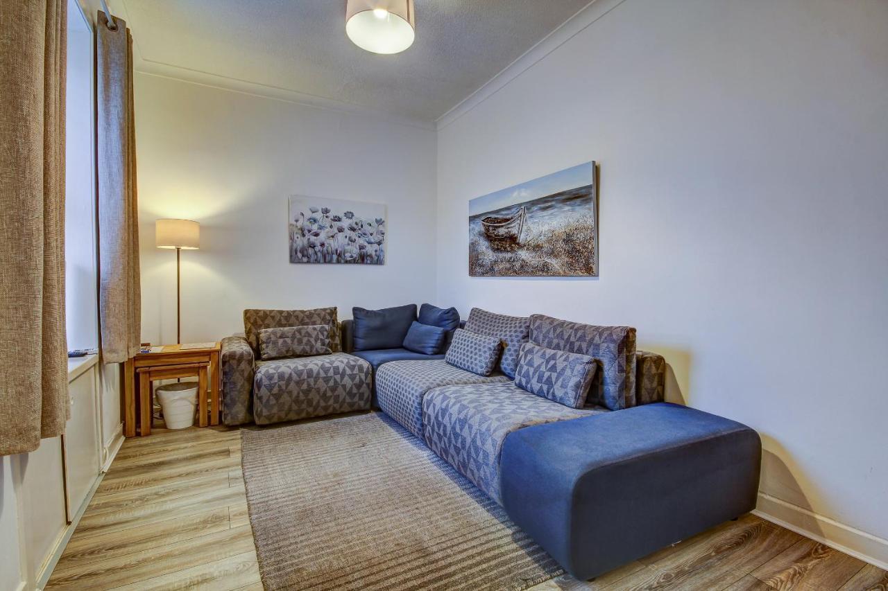 Garden Gate Upper Apartment Прествик Экстерьер фото